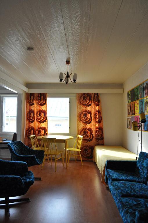 Apartment Hotel Kuukkarin Kortteeri Pori Ruang foto