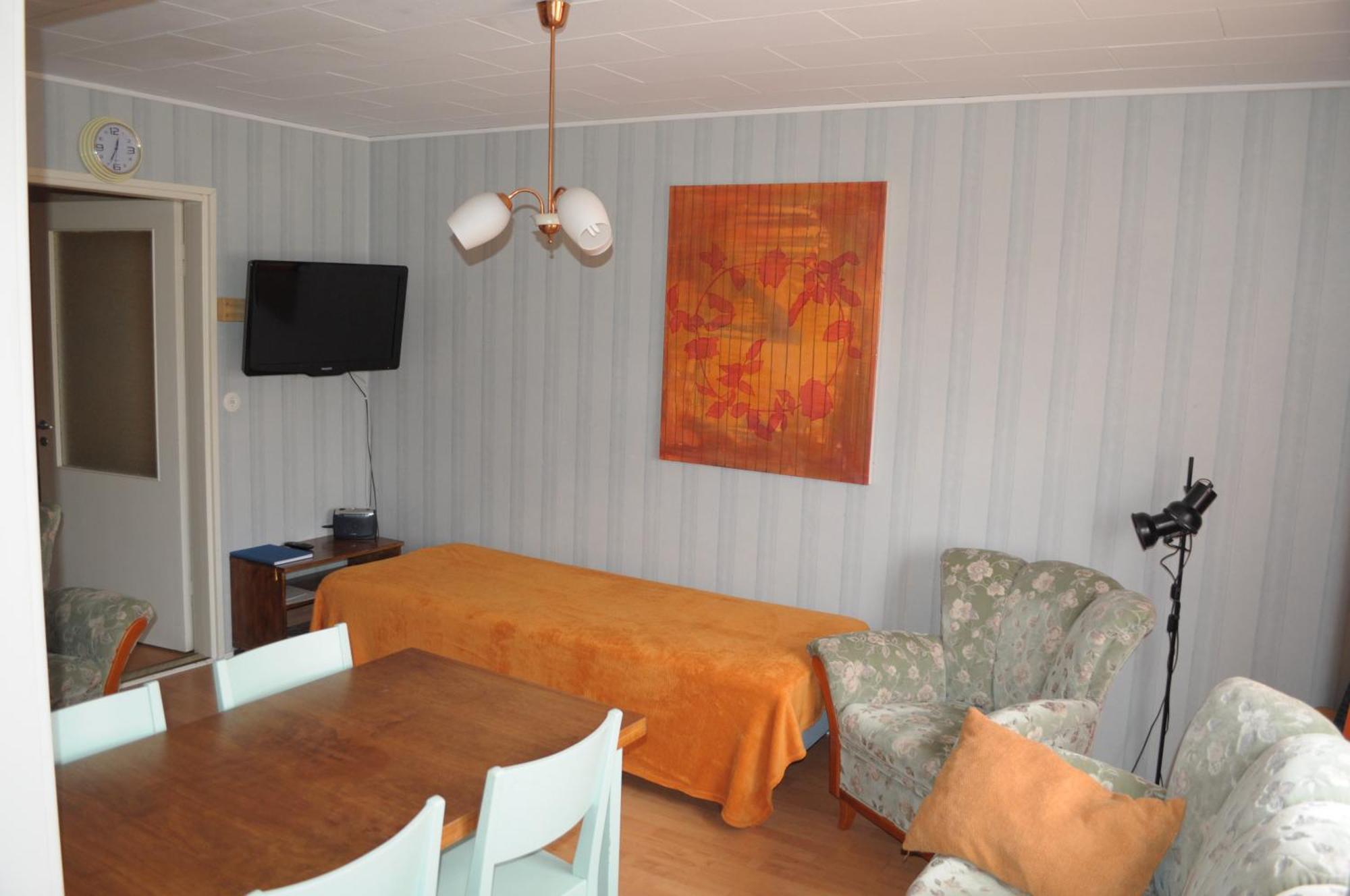 Apartment Hotel Kuukkarin Kortteeri Pori Ruang foto
